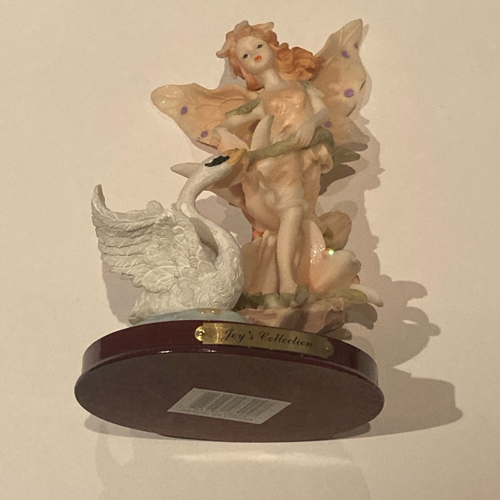 Vintage Yanglin Collection Figurine